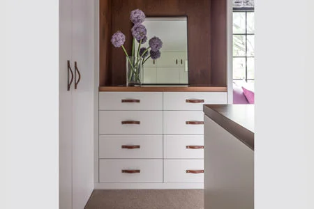 Newton Tudor Dressing Room: Photography by Michael Stavaridis / Architecture and Interior Design: Hacin + Associates 
