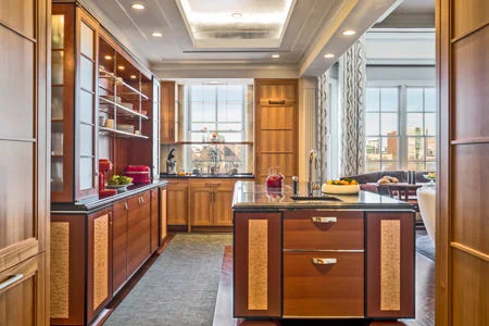 Beacon Street: Photography by Richard Mandelkorn / Architecture: Michael Kim / Interior Design: William Gregory & Associates / Builder: Stefco Builders 
