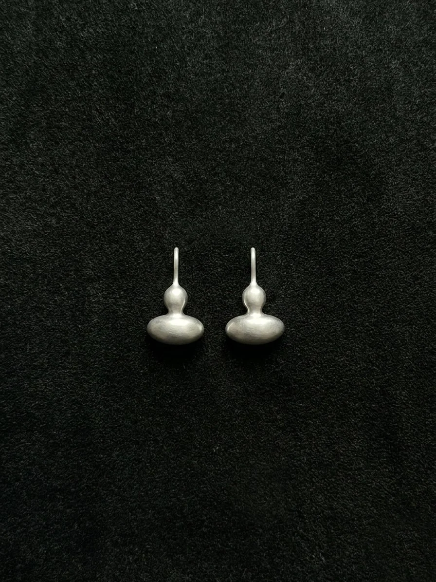 Elsewear_Hulu Earrings_1.jpg