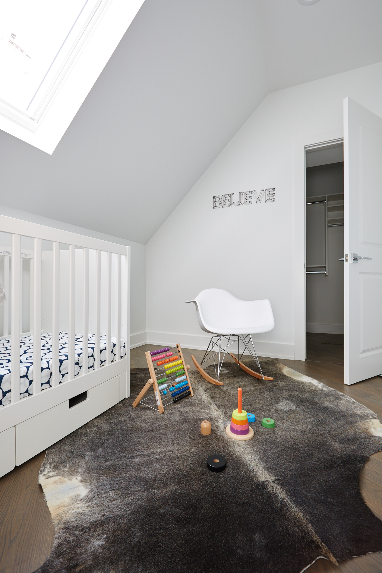 Diversey_Nursery_B_725.jpg