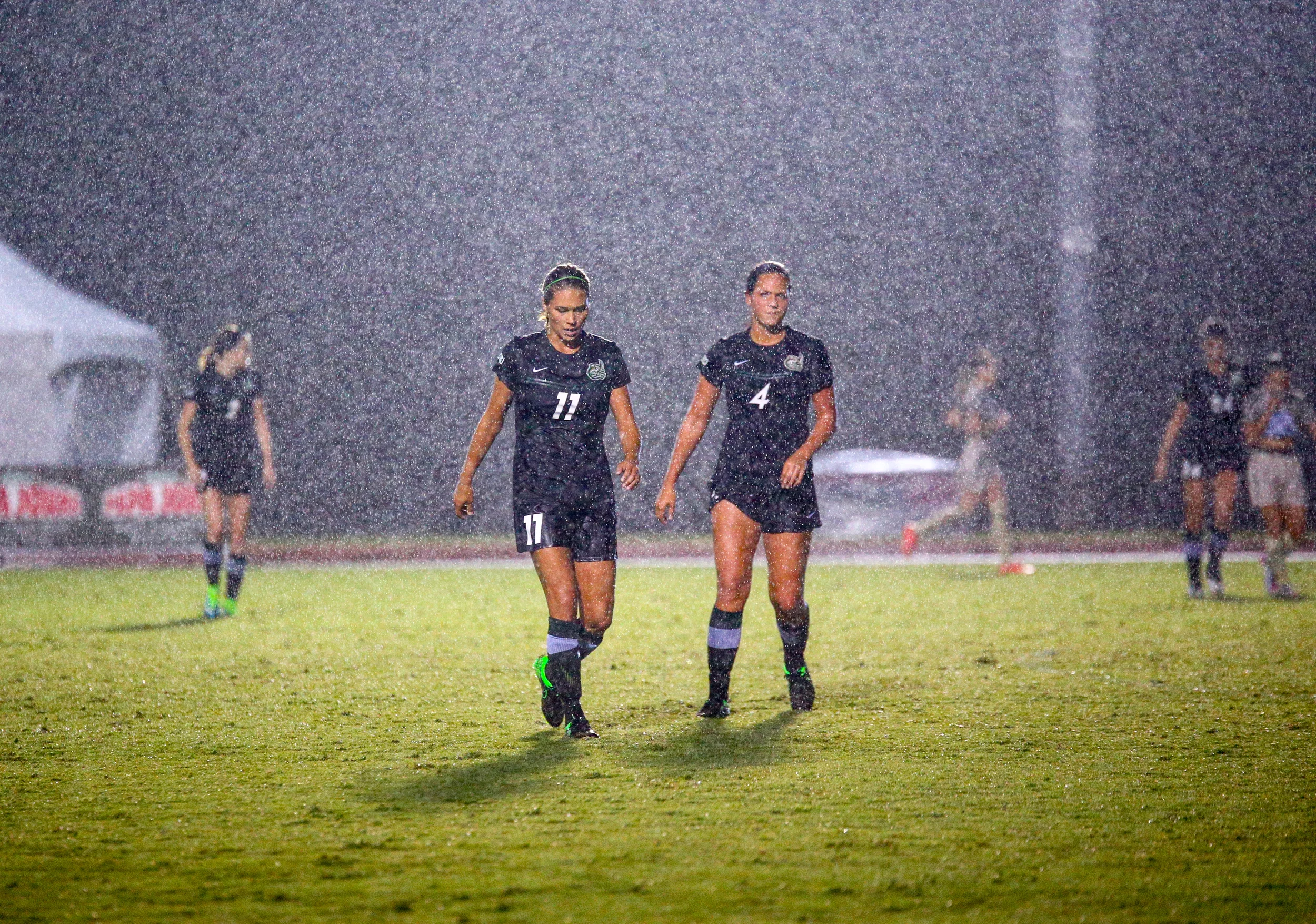 Womens Soccer - 9.25.15 - Benjamin Robson -4814.jpg