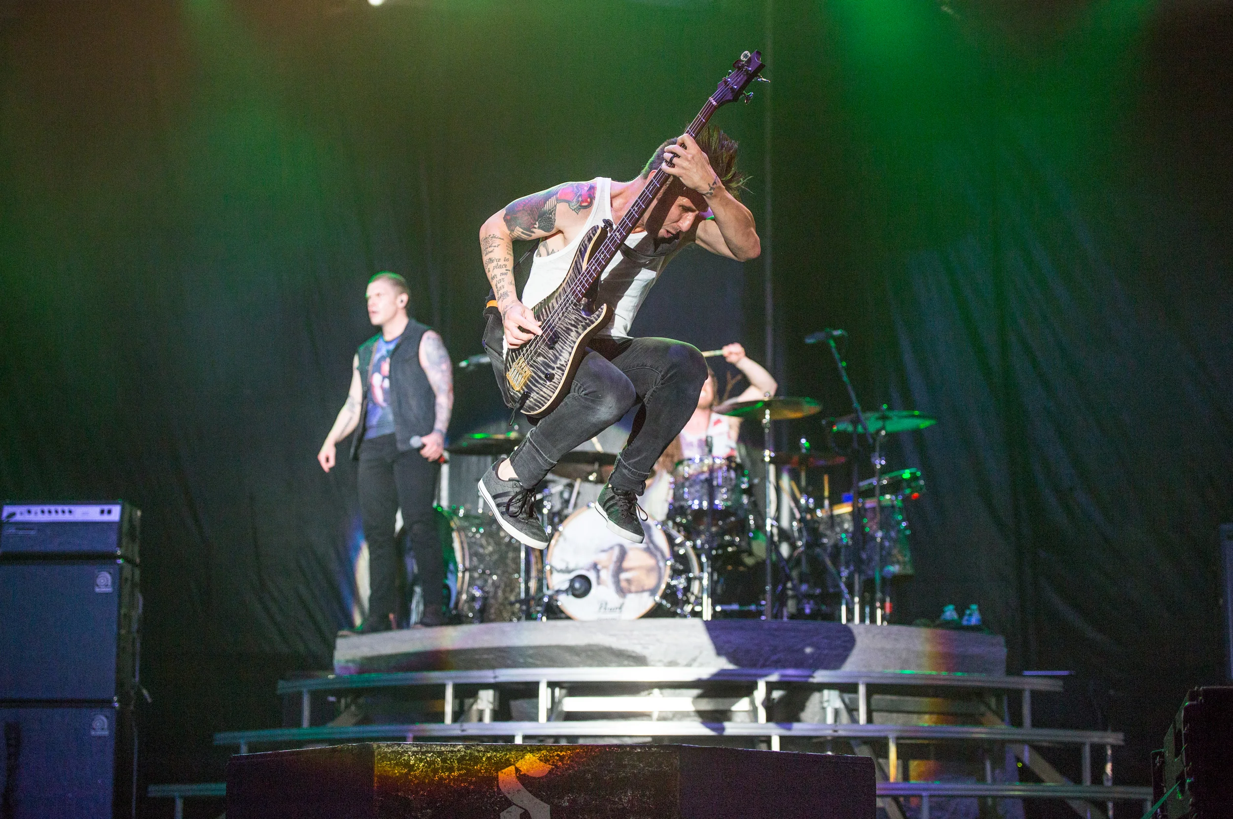 Eric Bass - Shinedown