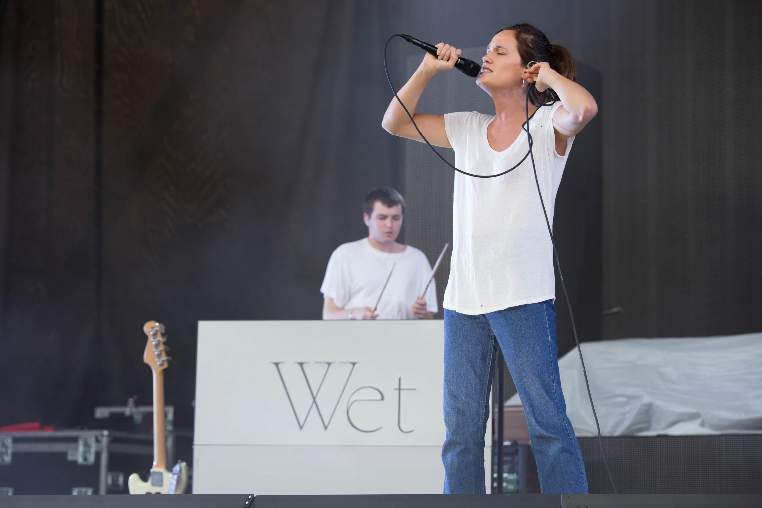 Kelly Zutrau - Wet