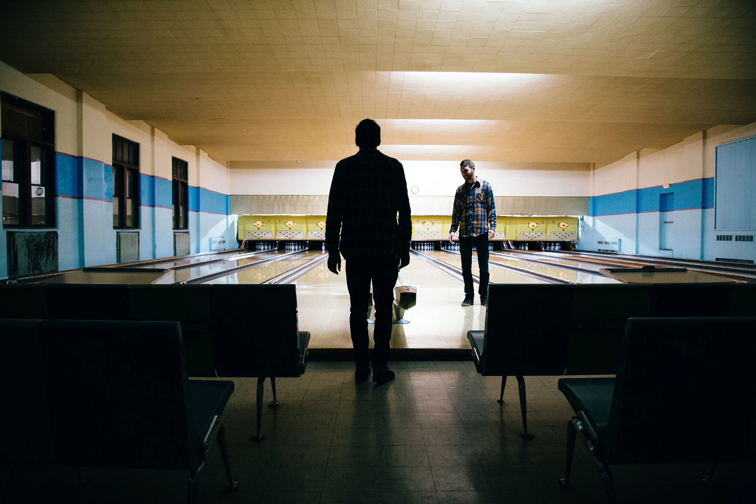 Max Stern and Steve Gibson in a bowling alley at Mahall's in Cleveland, Ohio, Thursday, April 7, 2016.