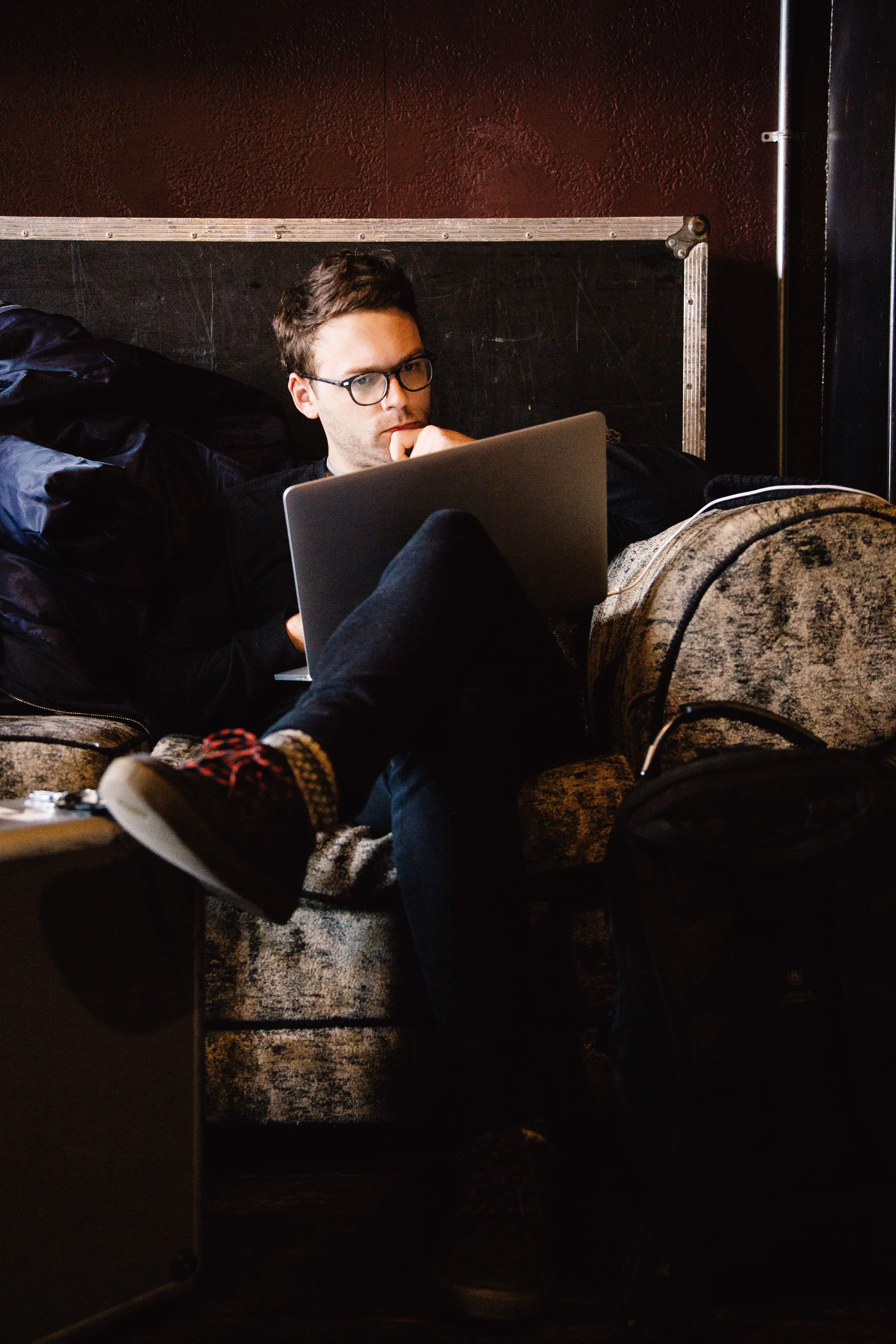 Loren Shumaker works on his computer in the green room in Pontiac, Michigan, Saturday, April 9 2016.