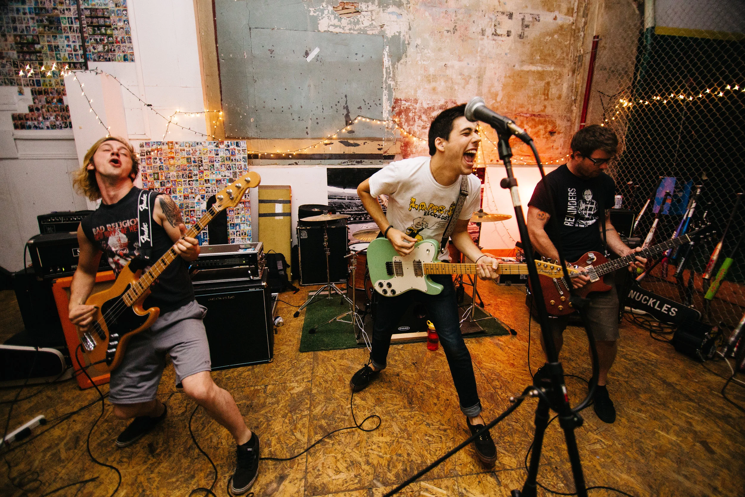 Signals Midwest perform at Everybody Hits in Philadelphia, Pennsylvania, September 23, 2016. Side Note: Out of the times I've photographed this band, this was one of my favorite sets I've ever seen of theirs.