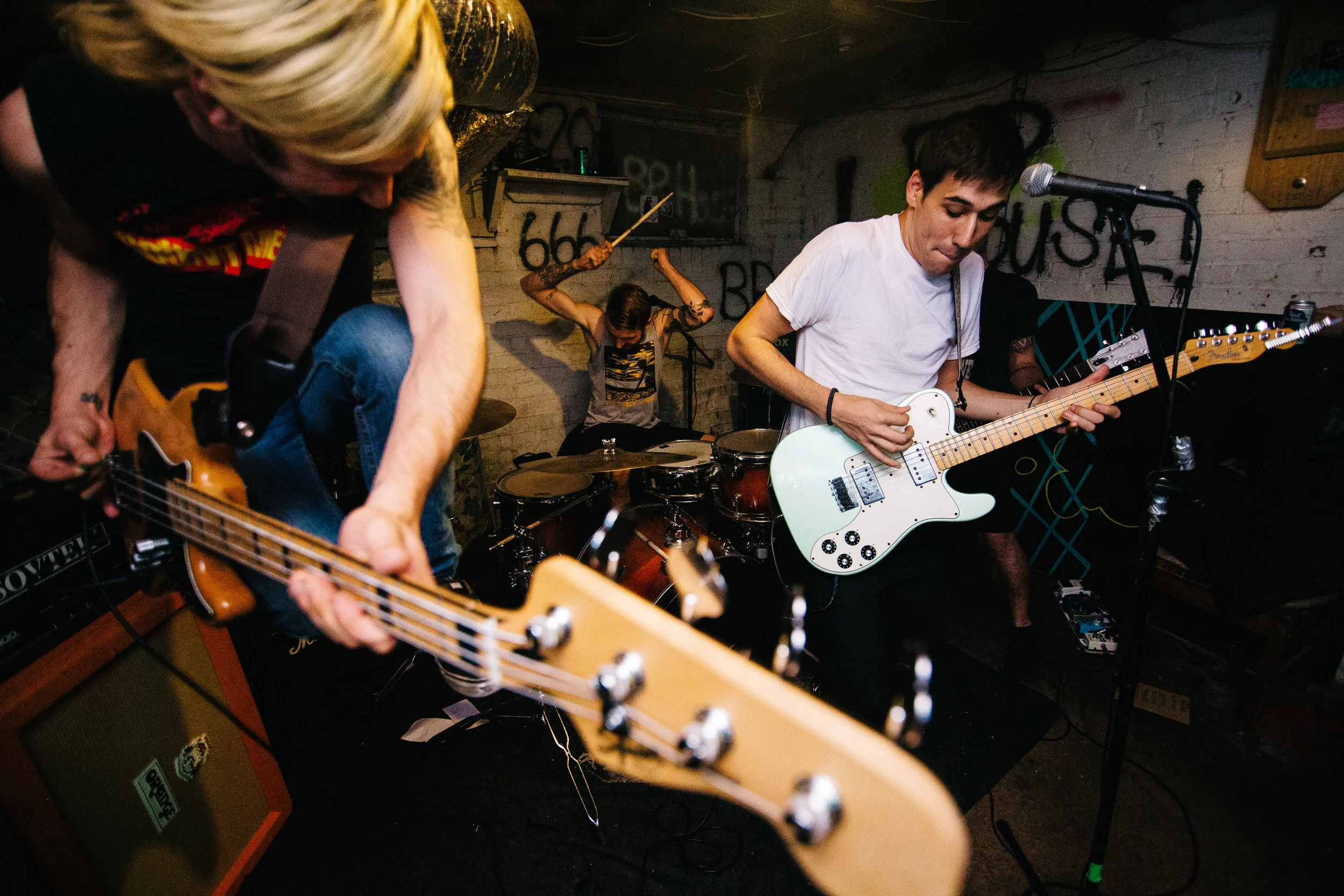 Signals Midwest perform in Richmond, Virginia, September 26, 2016.