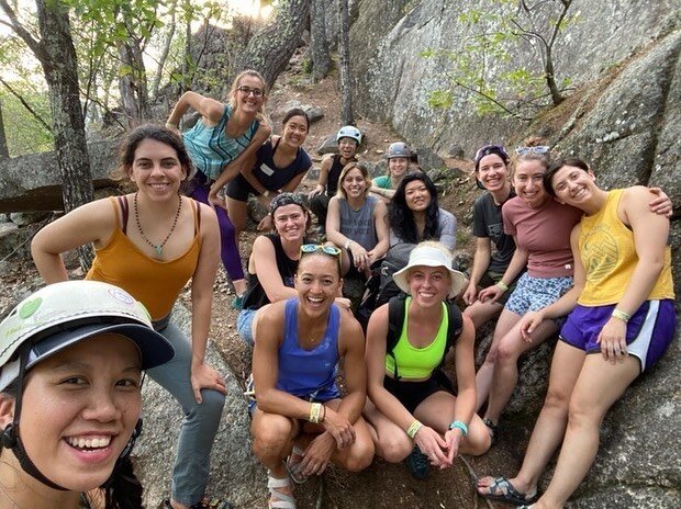 Sendhers are having a blast at the @heyflashfoxy Fall Festival this weekend in North Conway, NH. Climbing, fun and new friends from sunrise to sunset, and more tomorrow!

#sendhers #flashfoxyfestival  #flashfoxy #climbing #climb #clinic #learn #grow 