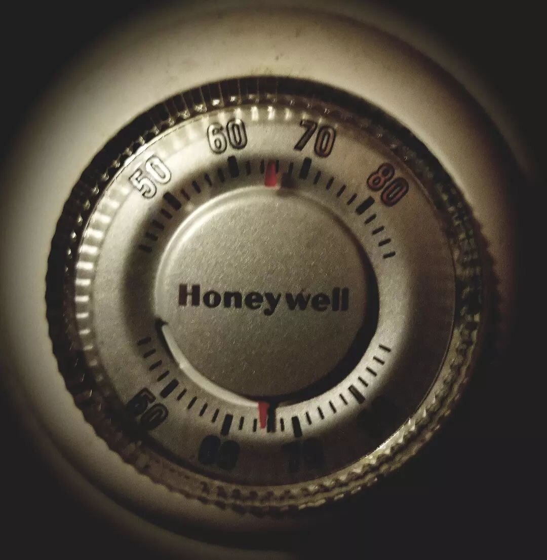 Nov 8 #wednesday #30daysofthankful  #basics 

Home sick again today, I felt the colder outside temps through my ancient single-paned windows. I turned up the #thermostat a degree and thought how #fortunate that I'm able to do that. Too many others do