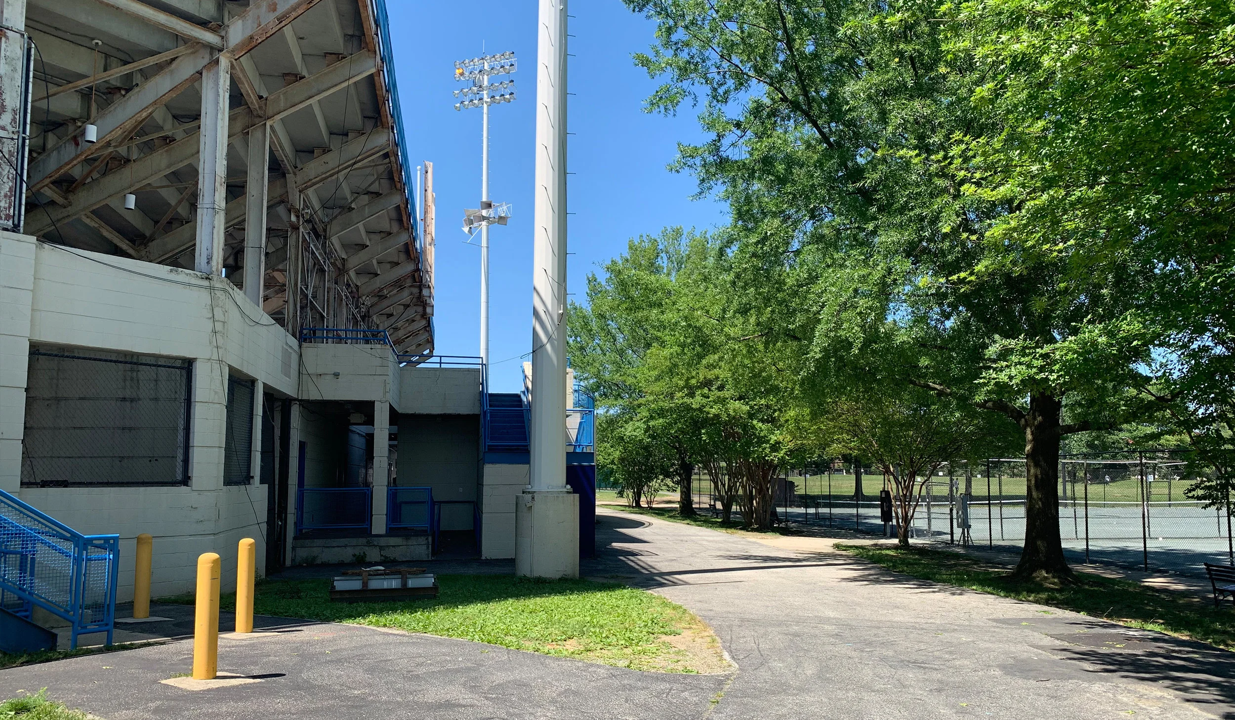 site photo - market view