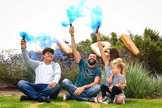 Congrats to this amazing family on their new addition. I was lucky enough to join them in their smoke bomb gender reveal. #genderrevealparty #smokebomb #itsaboy #mytribe