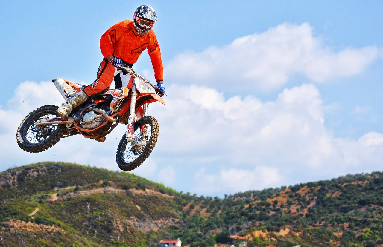 5 Mistakes A Dirt Bike Rider Must Avoid When Buying Gear