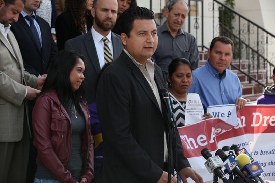Christian Ramírez es uno de los activistas de San Diego que apoyan las medidas anunciadas por el presidente Barack Obama. Peggy Peattie/UT San Diego