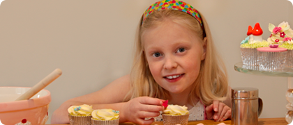 Children’s parties A cupcake decorating party is the perfect way to keep the little people busy! Whether you are after a fun birthday party activity or an exciting way to keep children entertained during a wedding reception, we can provide a suitable children’s cupcake class or offer a range of party packages to suit your needs. Held in your home or party venue, we will arrive in plenty of time before the party starts to set up. We take pride in arranging the cupcake decorating table to look immaculate and impress your guests on their arrival.