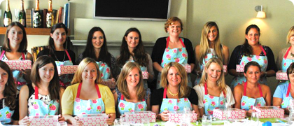 Group bookings and events Whether you are after a fun hen party activity, a glamorous girly day out with your friends, a corporate team building event or an extra special birthday treat, a private cupcake decorating class is a wonderful and unique way to spend an afternoon. Whatever the occasion, we can customise the class style, pace and content to suit your group. Hen parties A hen party cupcake decorating class can be a wonderful unique alternative to the usual hen activities, or a fun and relaxed warm up to a busy evening ahead. 