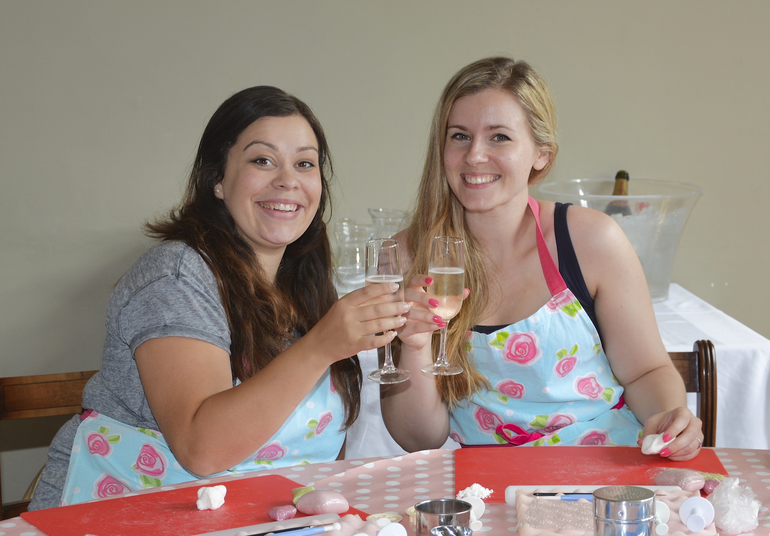 Hen Do cupcake decorating lesson class Bath 