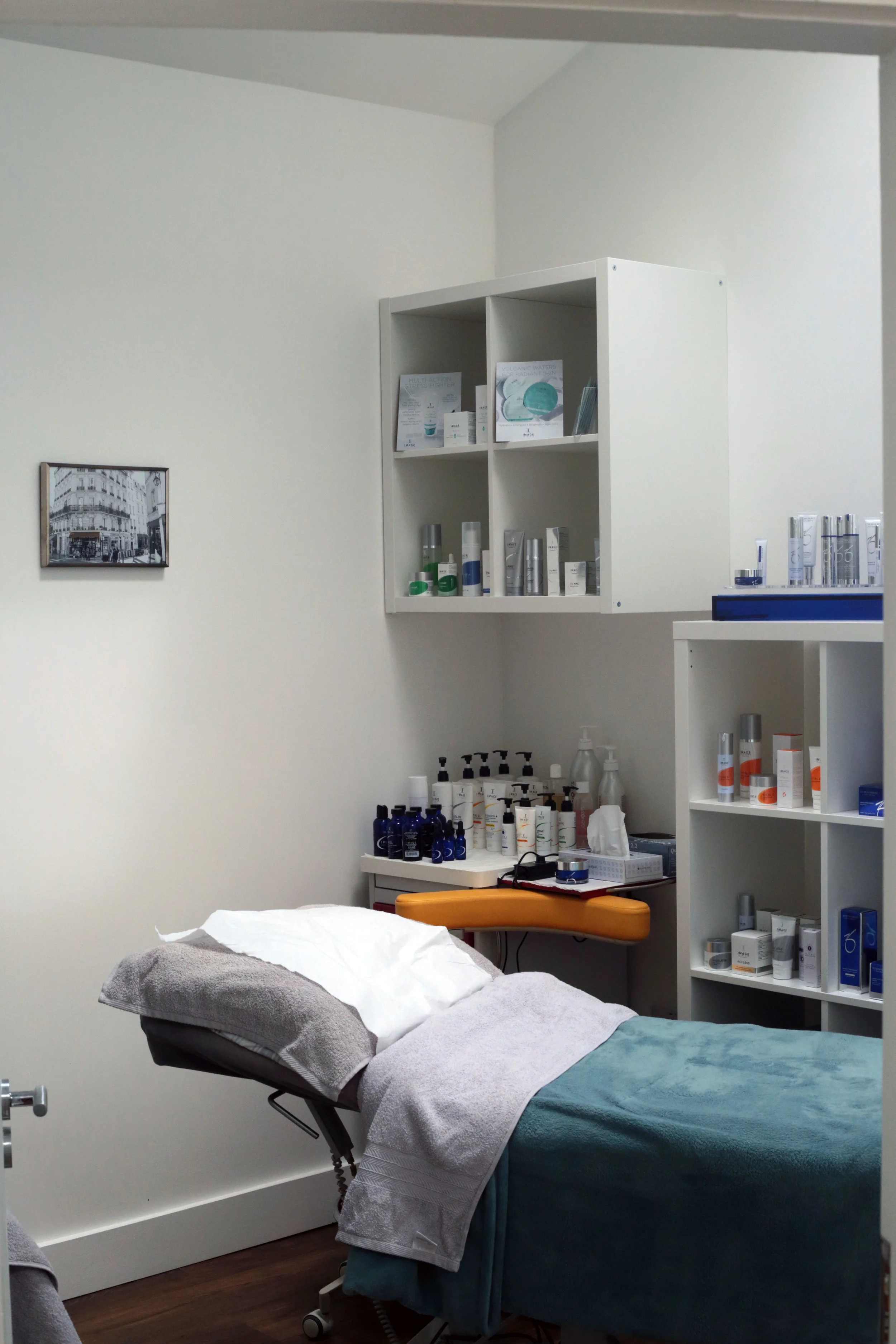 skin room 1.jpg