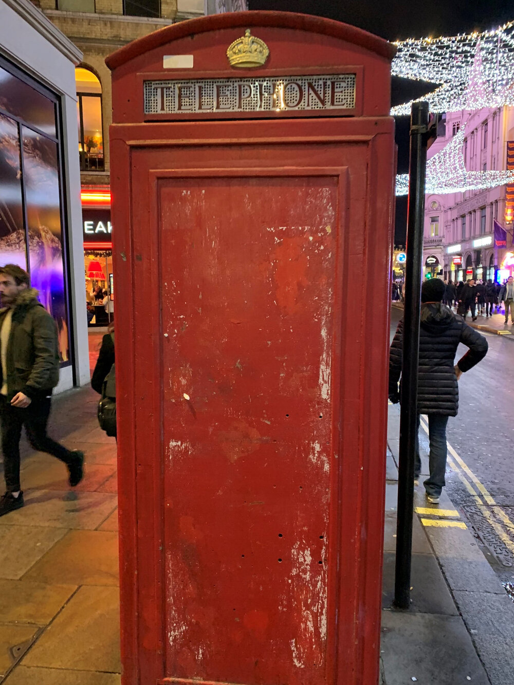 red+phone+box+2019.jpg