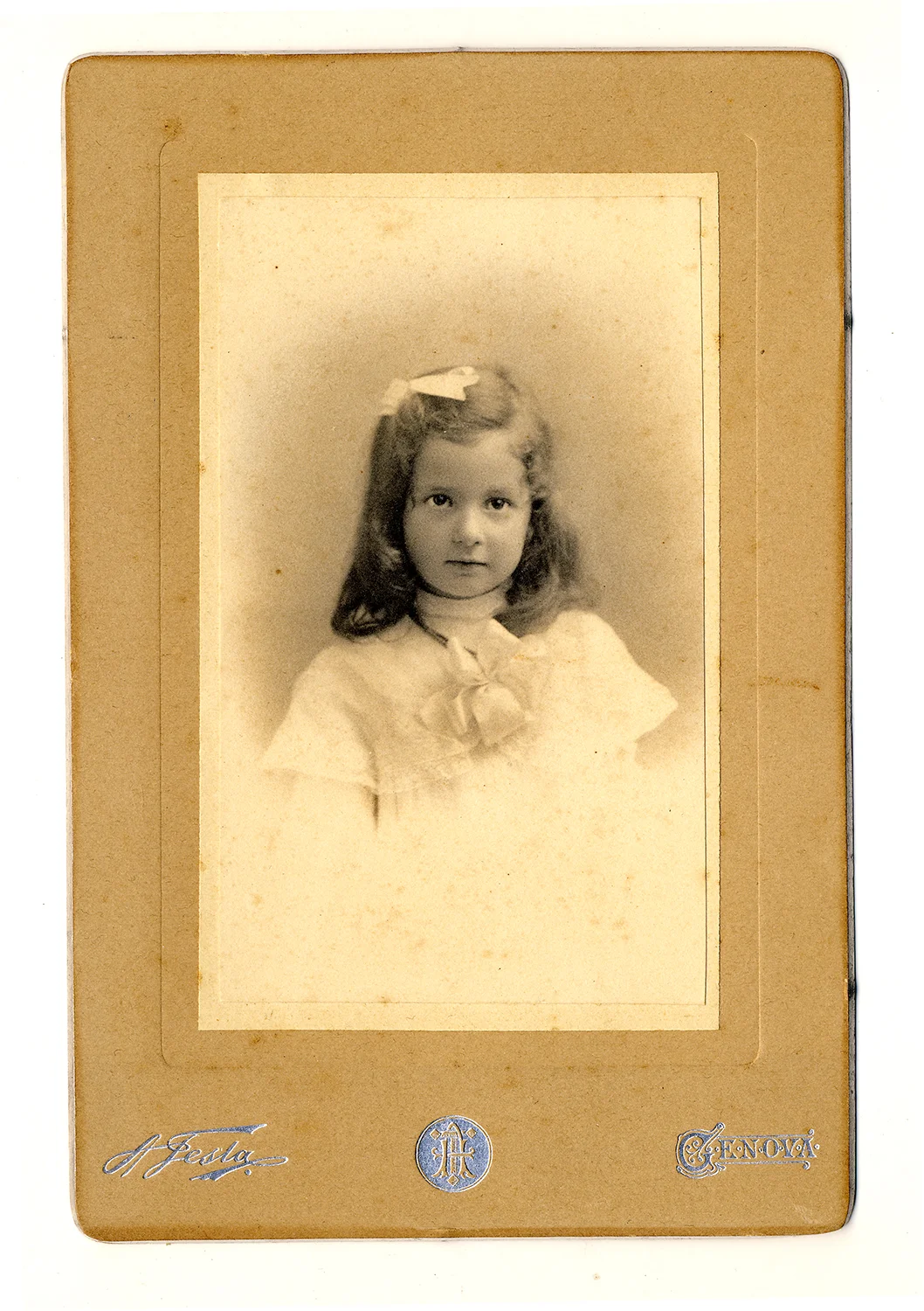 fase 1 / si sceglie un'immagine che abbia un carattere o una storia particolari (in questo caso la zia Mimmi, sorella di mio nonno paterno)