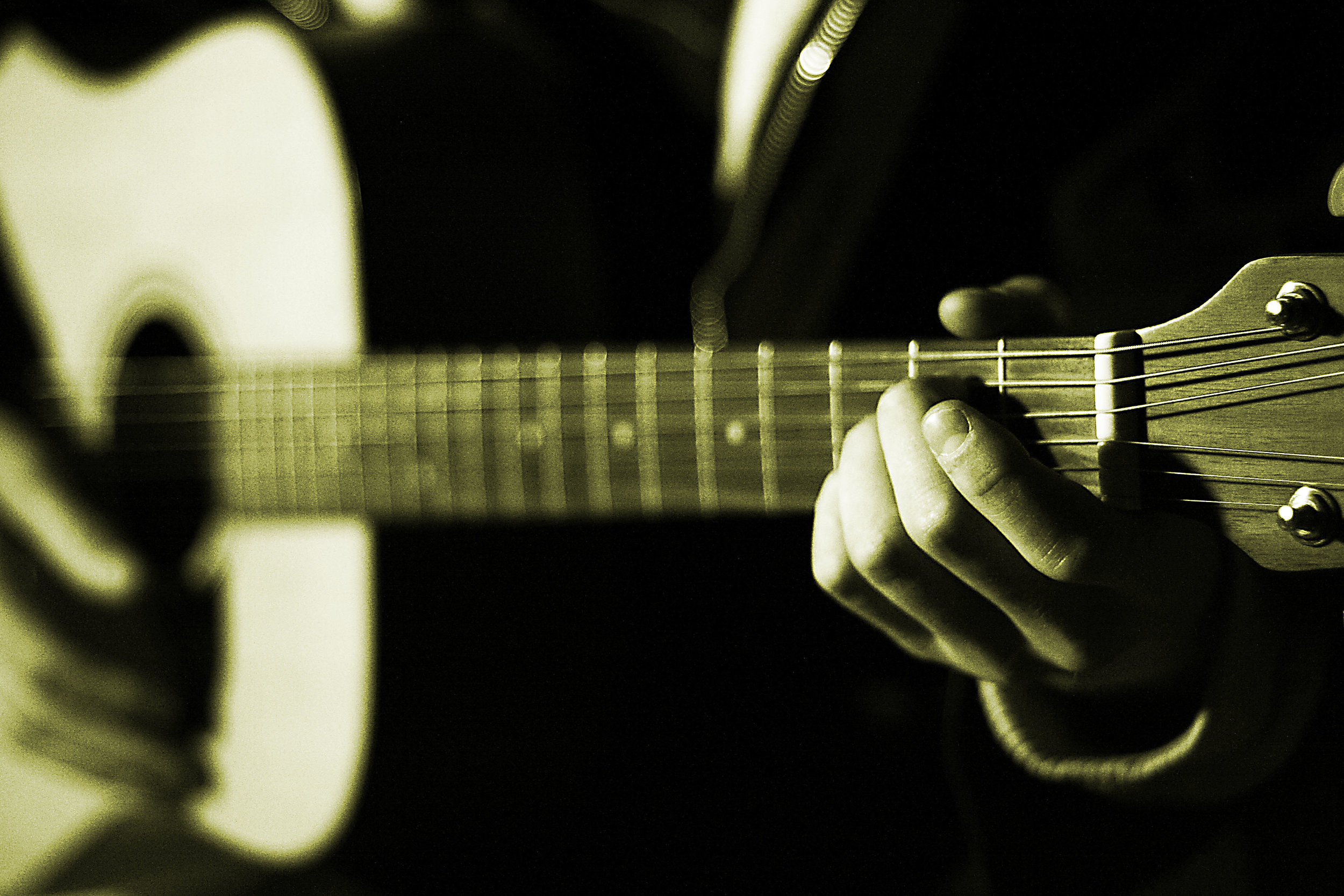 Acoustic Rock at TOM with "70's FM"