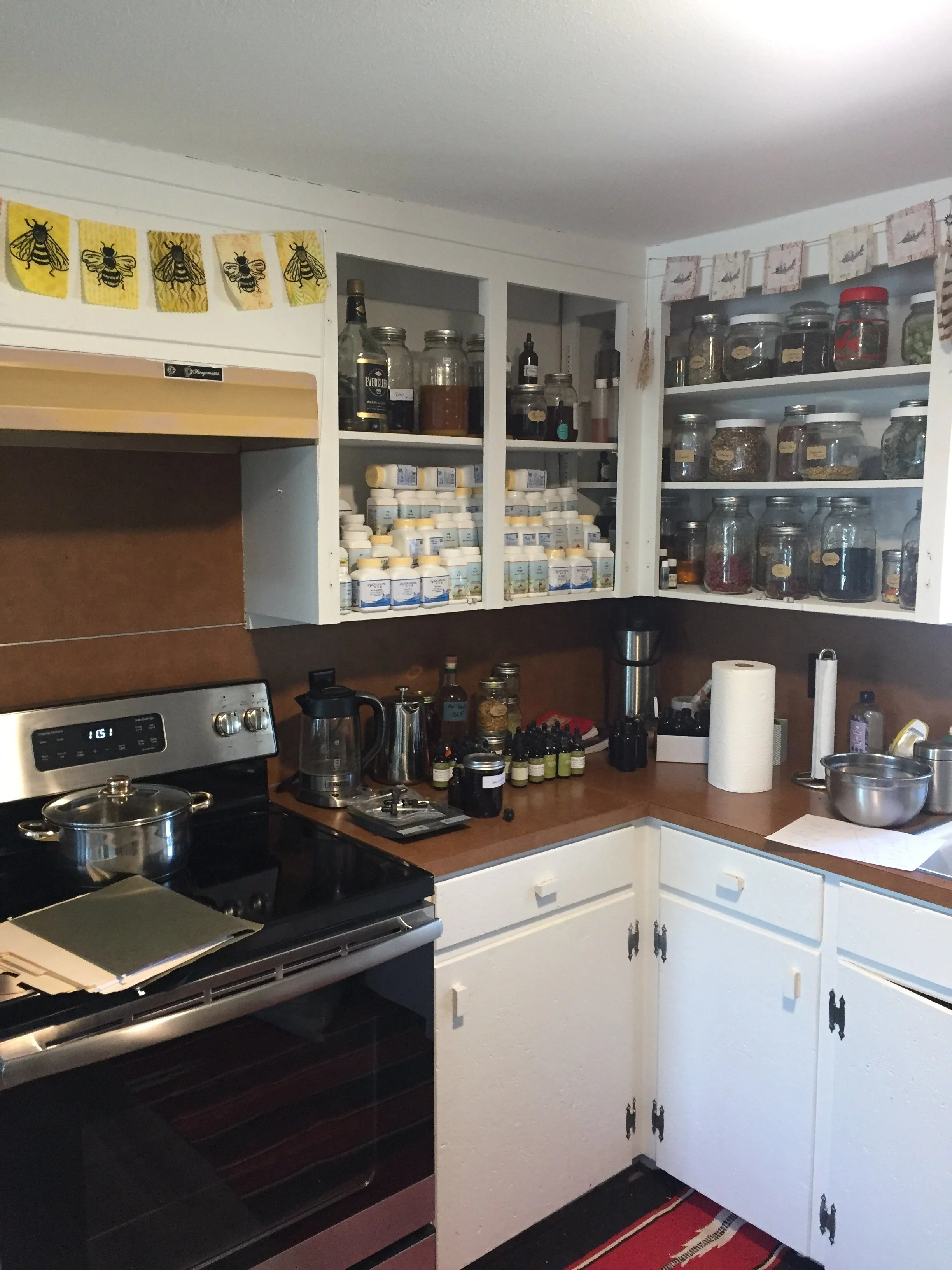 apothecary kitchen.JPG
