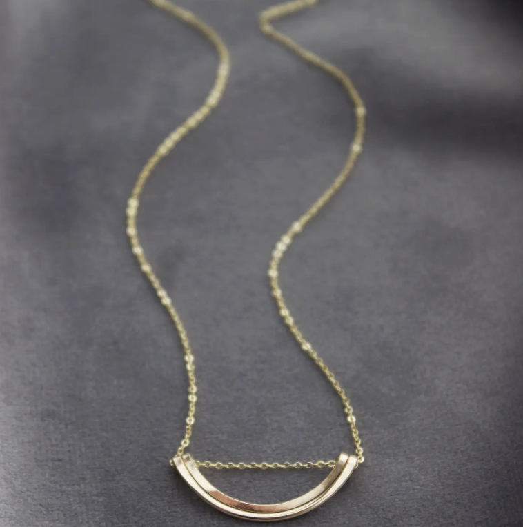 Loop Simple Rainbow Necklace.png