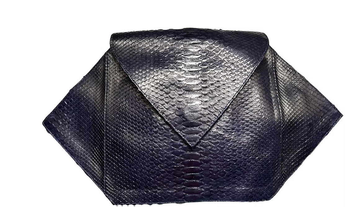 Annie Nyx Snakeskin.png