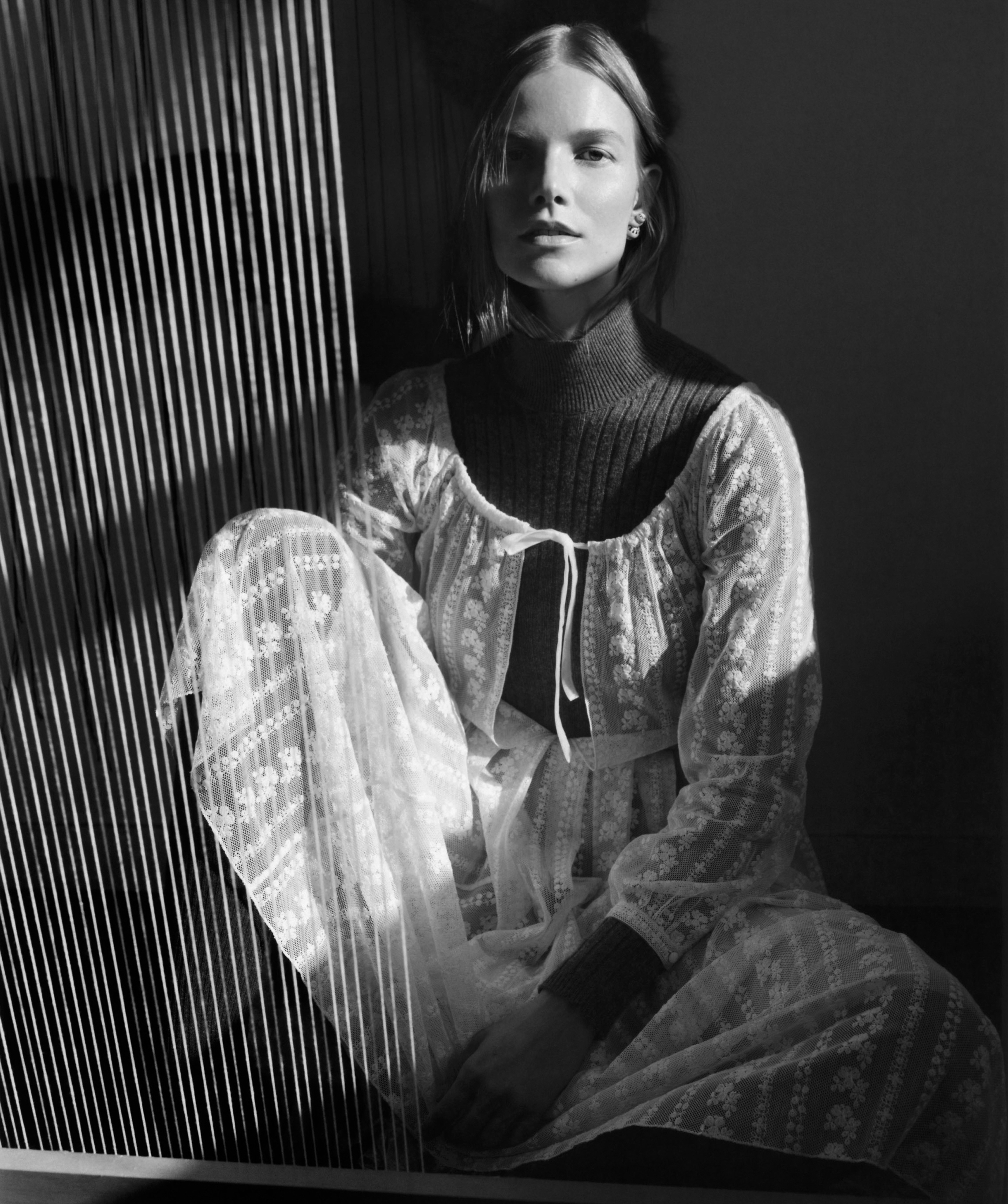 ZOE-GHERTNER-DIOR-MAGAZINE-27-02.jpg