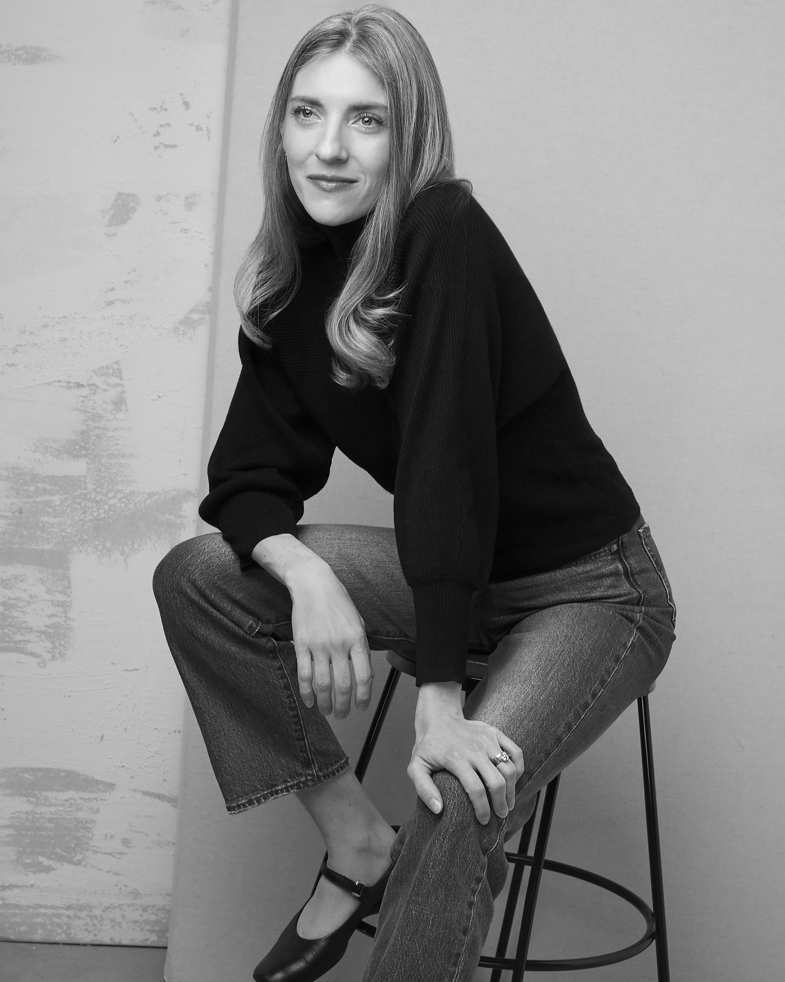 LOOK_6_1904_BW copy.jpg