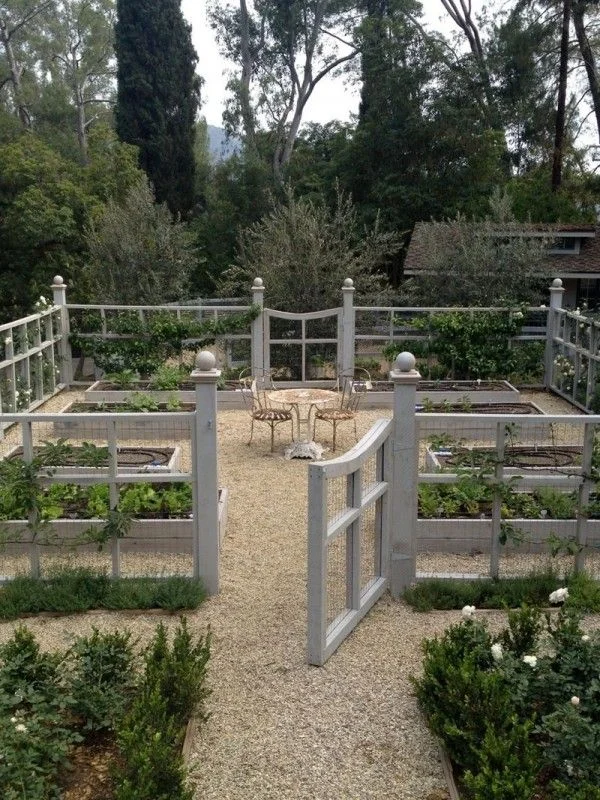 Design Details Pea Gravel Gardens The Fat Hydrangea