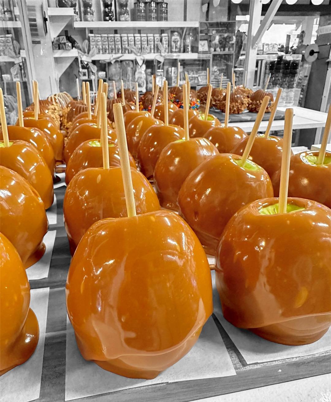 Favorite topping on your caramel apple aaannd go! 
.
.
.
#sweettooth #dessert #sweet #snacks #sweettreats #candyshop #candy #candystore #ssi #stsimonsisland #stsimons #handmade #homemade #caramelapples