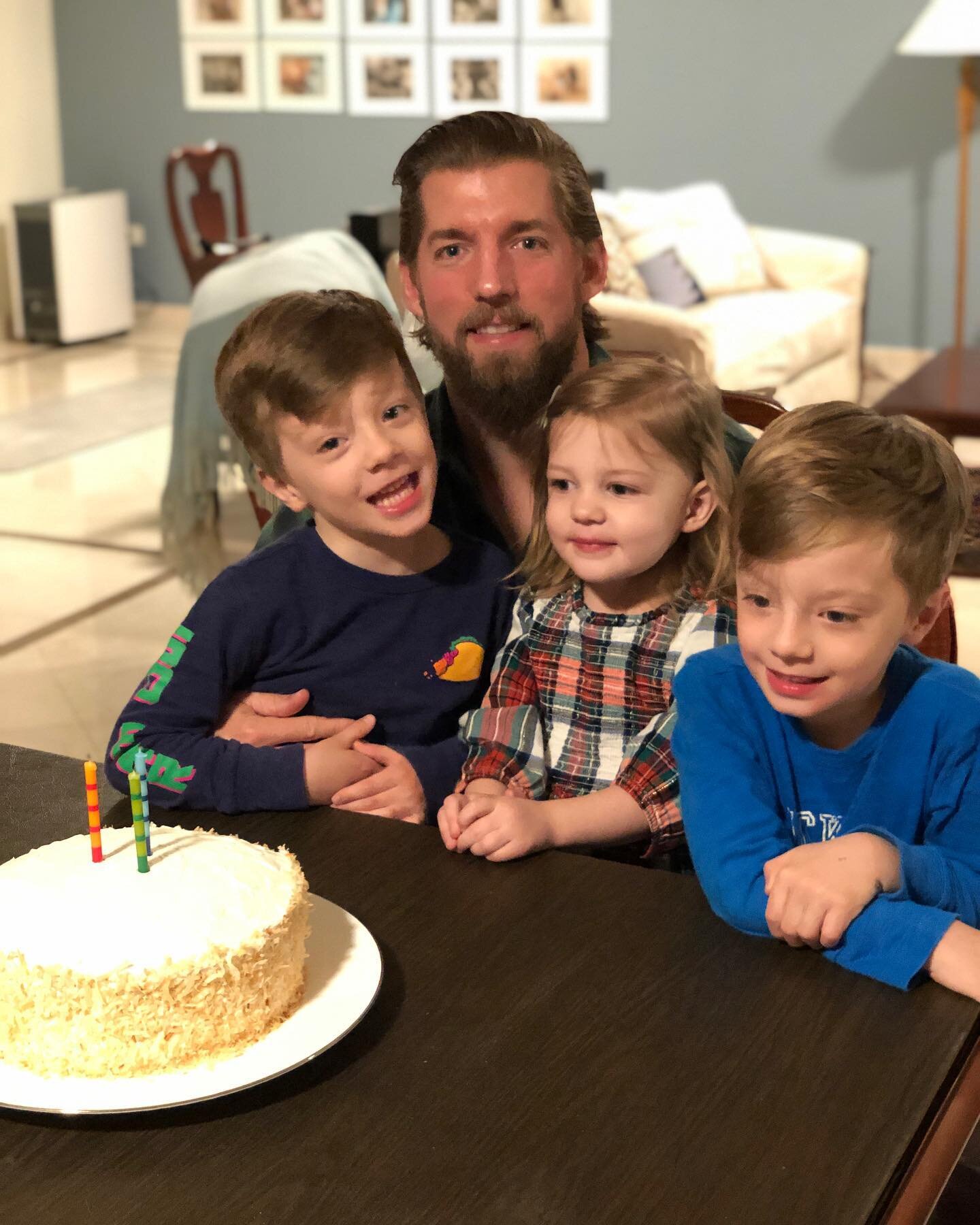 Happy Birthday🎉🎉🎉 to our Fantastic Fox 🦊 @jr_xxvii who makes this crazy adventure, that is our life, possible. We spent the day celebrating our favorite guy in true JR fashion with all of his favorites - cigars, brunch, truffled risotto, coconut 