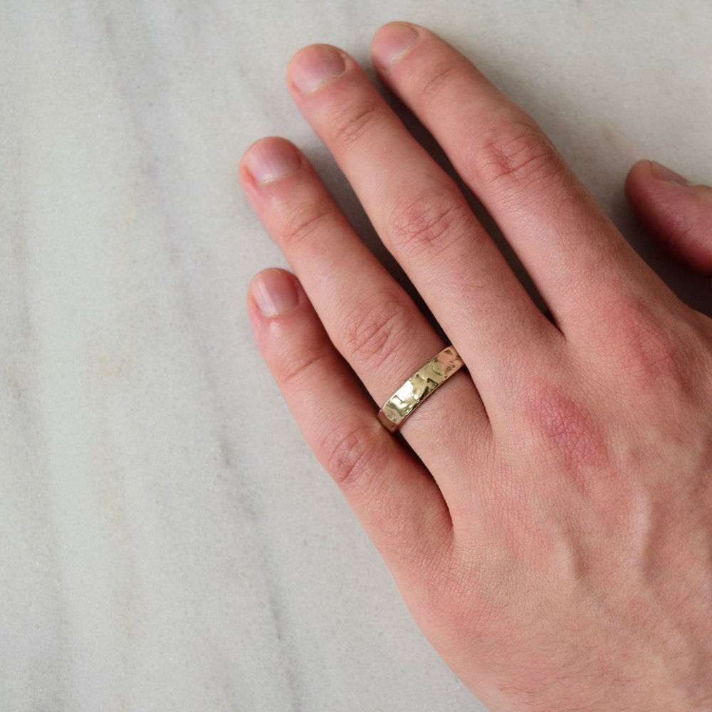 Sinis aanwijzing Afspraak Ripple Textured Men's Wedding Band — Everli Jewelry