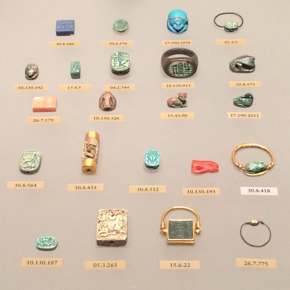 Monogram Signet Ring — Everli Jewelry