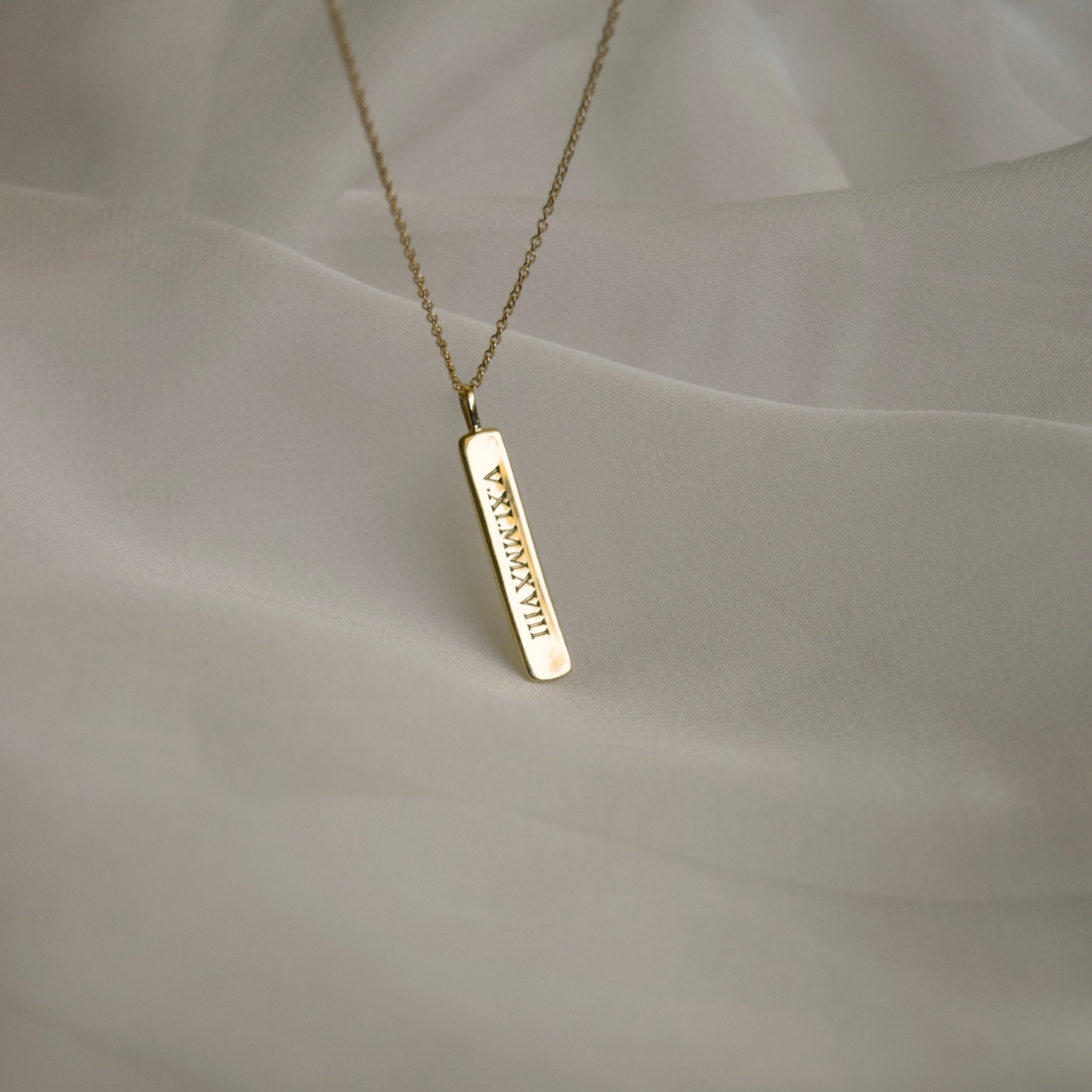 BEE Happy Hand Stamped Bar Necklace 