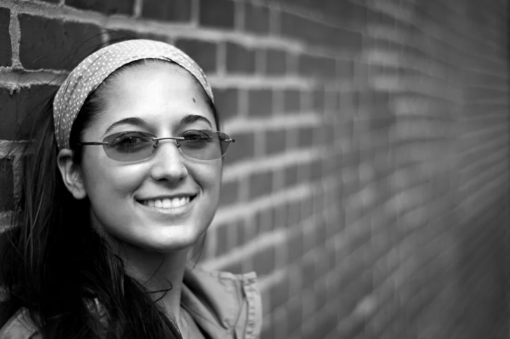 Heather_on_Brick2.jpg