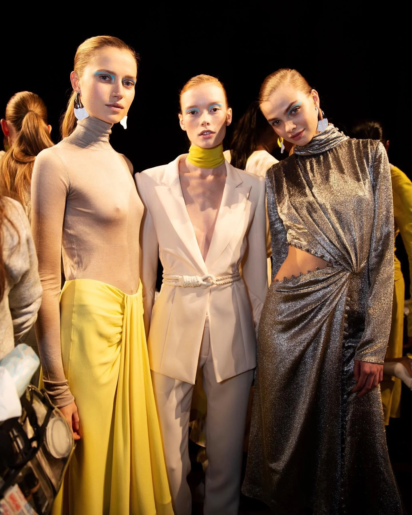 Backstage at @prabalgurung with @catovanee @juliahafstrom11 @dasha_khlystun_ at @nyfw ⚡️

#catovanee #imgmodels #juliahafstrom #imgparis #imgmilan #anthonyturner #nextmodels #dianekendal #mua #maidaboina #makeup #fashionweek #nyfw #prabalgurung #dash