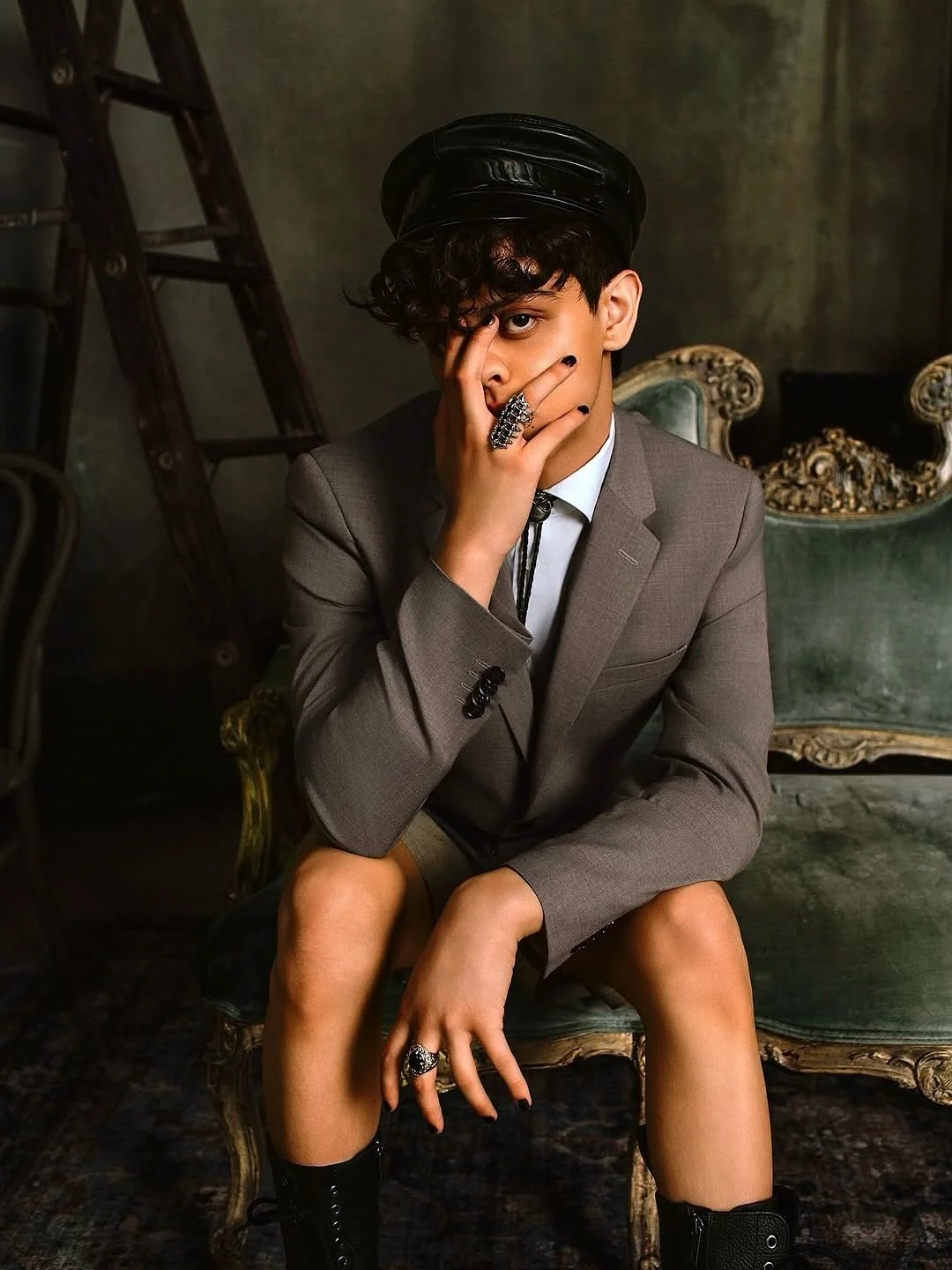 @isaac0rdonez in @ruslanbaginskiy_hats for Season 2 @wednesdaynetflix by @justinnunezstudio 🖤💜

Photography: @justinnunezstudio
Styling: @langy
Grooming: @chousner

#wednesdayaddams #wednesday #addamsfamily #theaddamsfamily #netflix #pugsleyaddams 