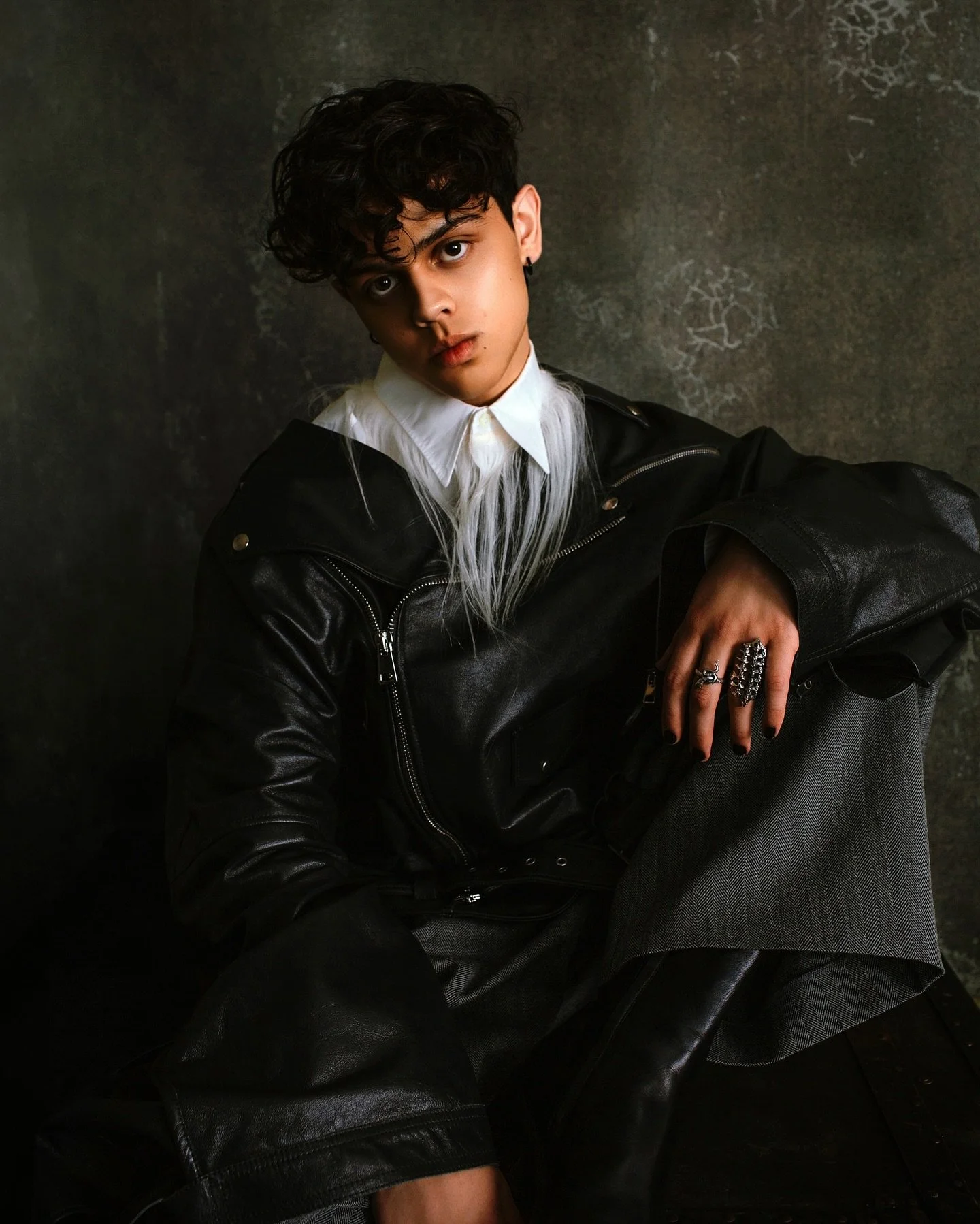 @isaac0rdonez in @hedmayner for Season 2 @wednesdaynetflix by @justinnunezstudio 🖤💜

Photography: @justinnunezstudio
Styling: @langy
Grooming: @chousner

#wednesdayaddams #wednesday #addamsfamily #theaddamsfamily #netflix #pugsleyaddams #thing #jen