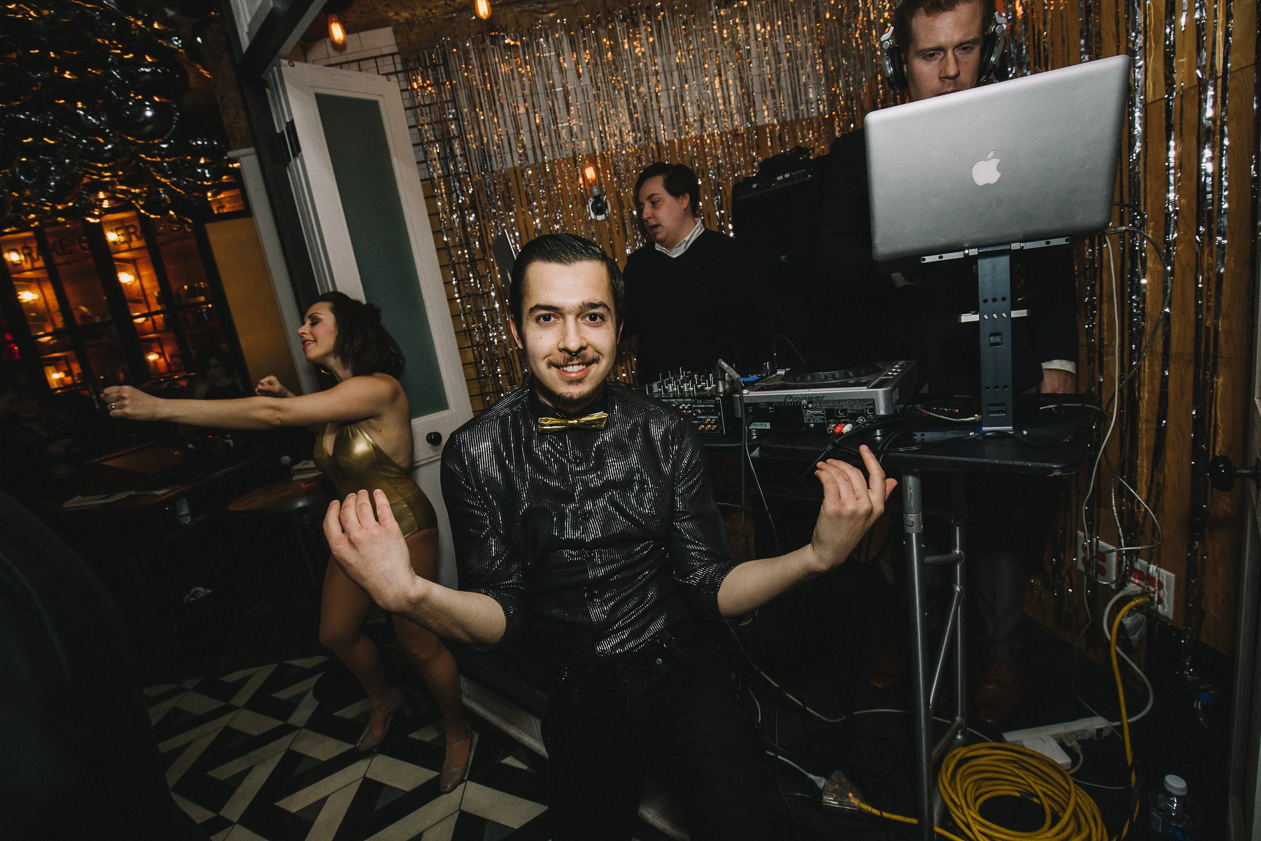 drake-one-fifty-new-years-eve-2016_24166930956_o.jpg