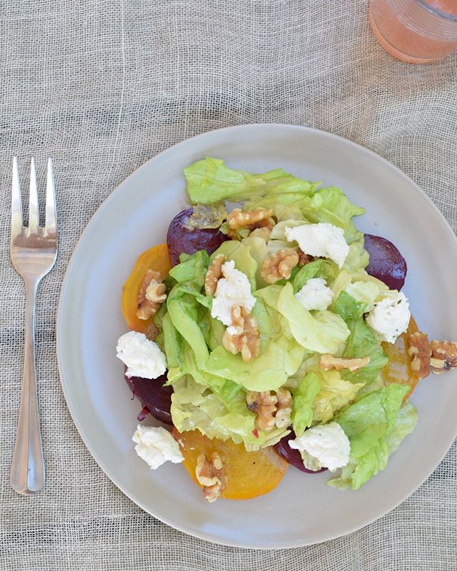 Roasted Beet Salad, Bibb Lettuce with Whipped Honey Rosemary Goat Cheese, Toasted Walnuts and Champagne Vinaigrette. I can't get enough! Recipe at link 👆.⁣
.⁣
.⁣
.⁣
#beets #walnuts #beetsalad #⁣
#thetabletogether #instayum #foodgawker #infatuation #