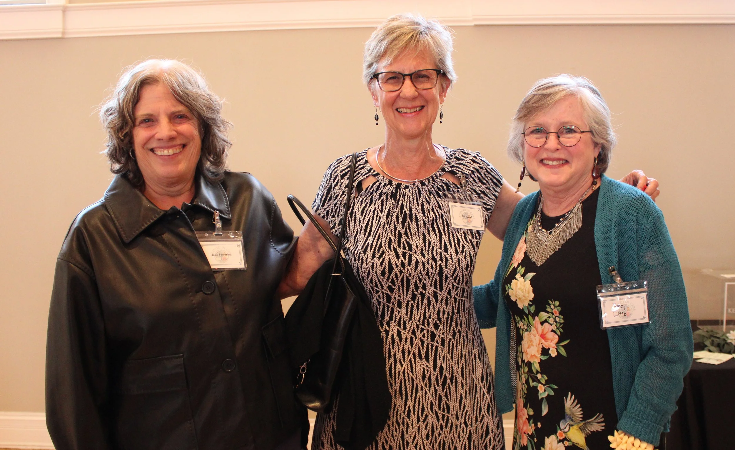 SUE NANCY JOAN_0128.JPG