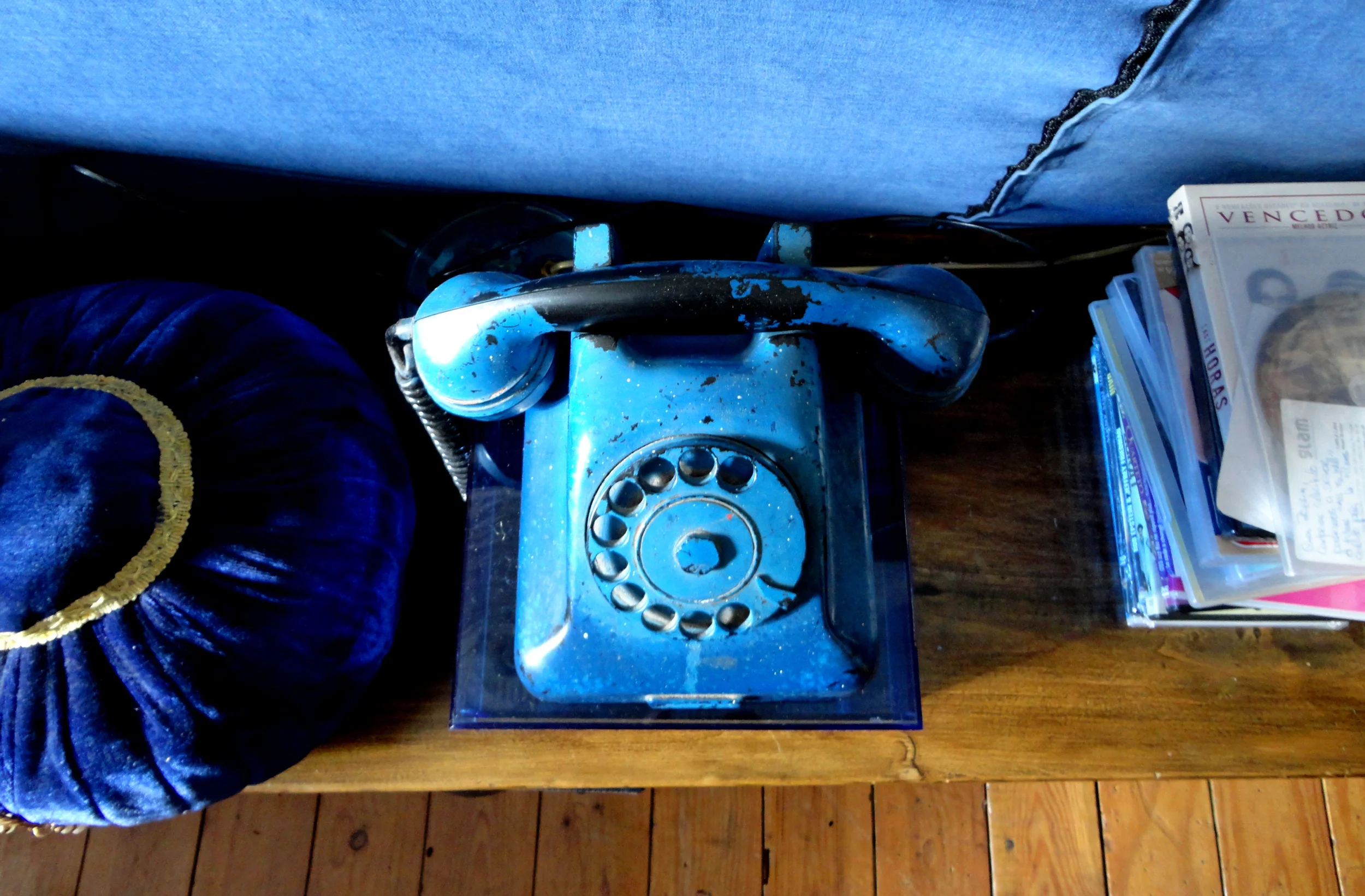 telefone da sua infância (pintado por si).