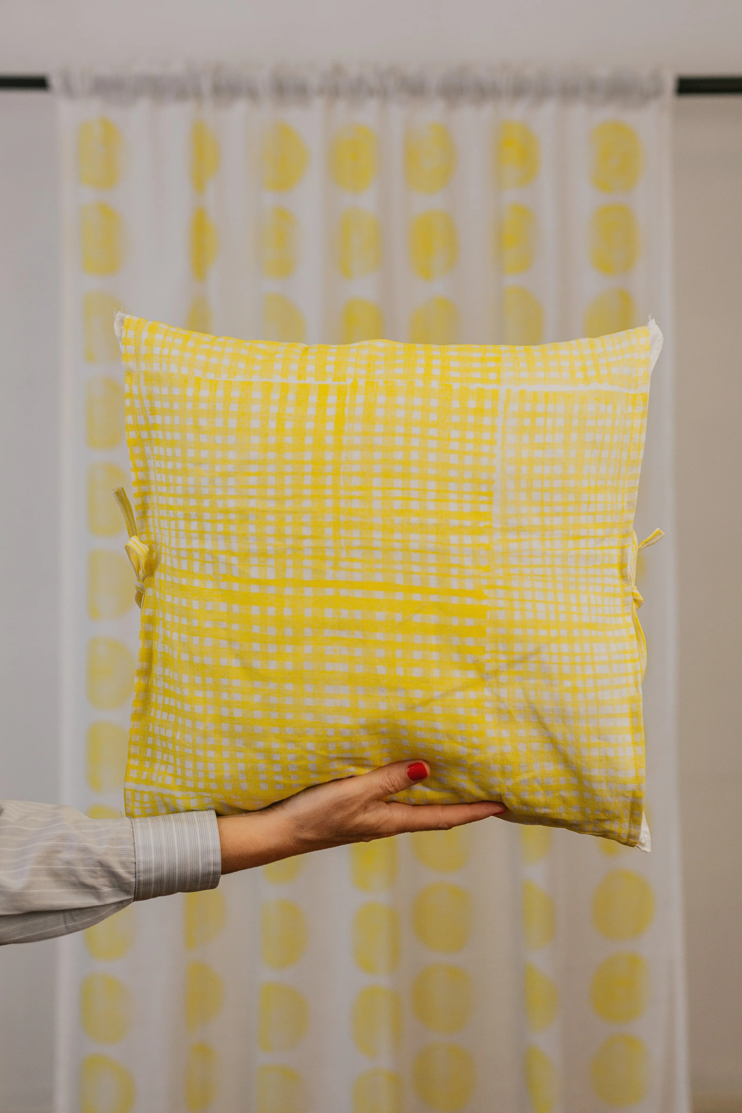 ElianaTomazTextileArtBlockPrintOnDemandCushion8.jpg