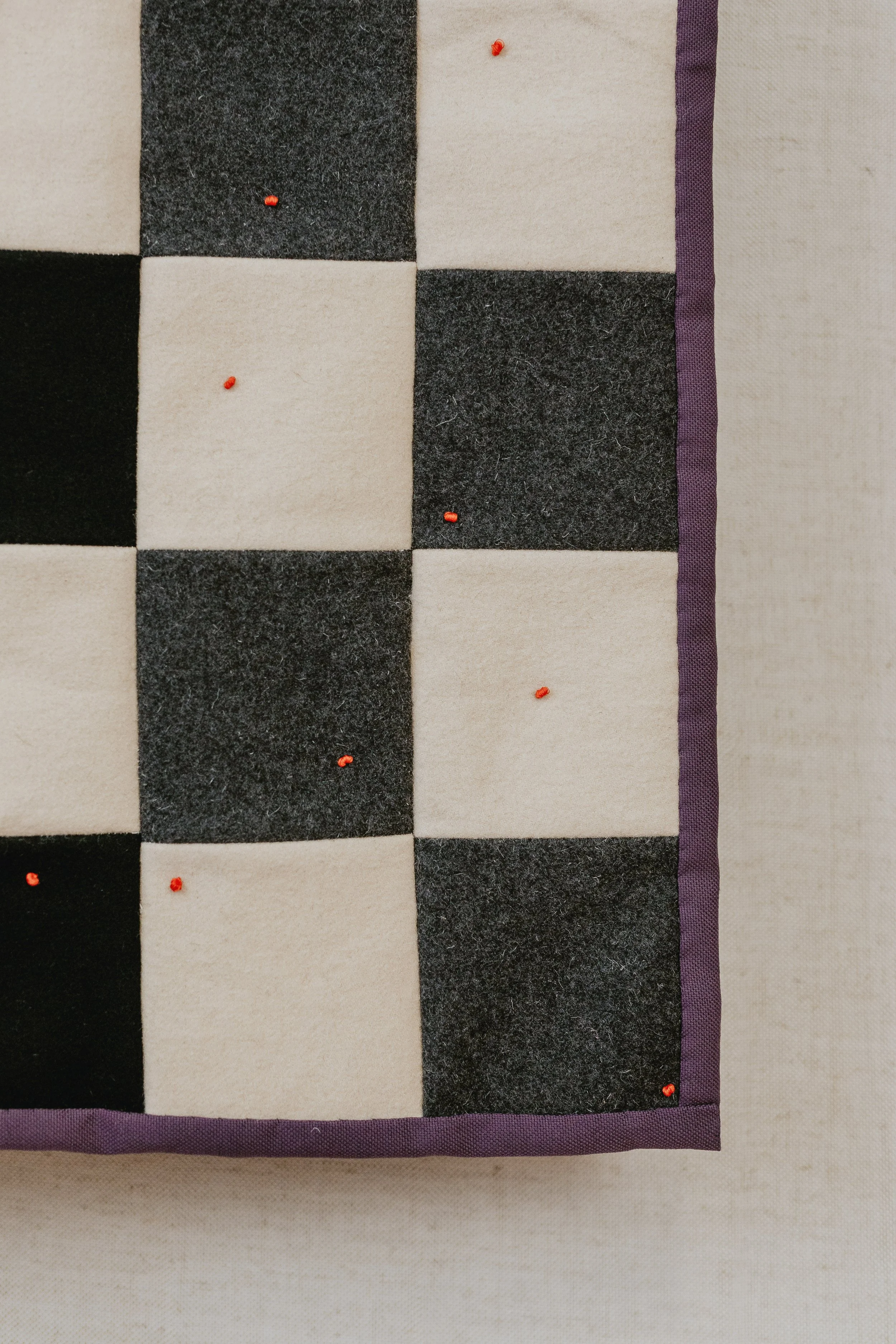 ElianaTomazTextileArtCheckered04.jpg
