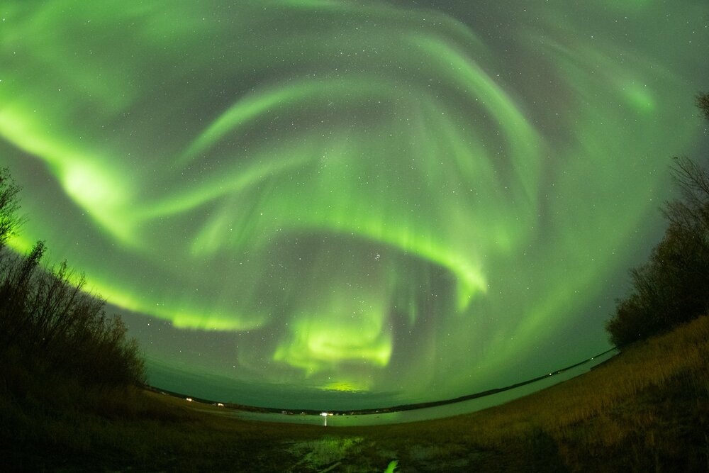 Yellowknife Aurora 10-5-19-5.jpeg