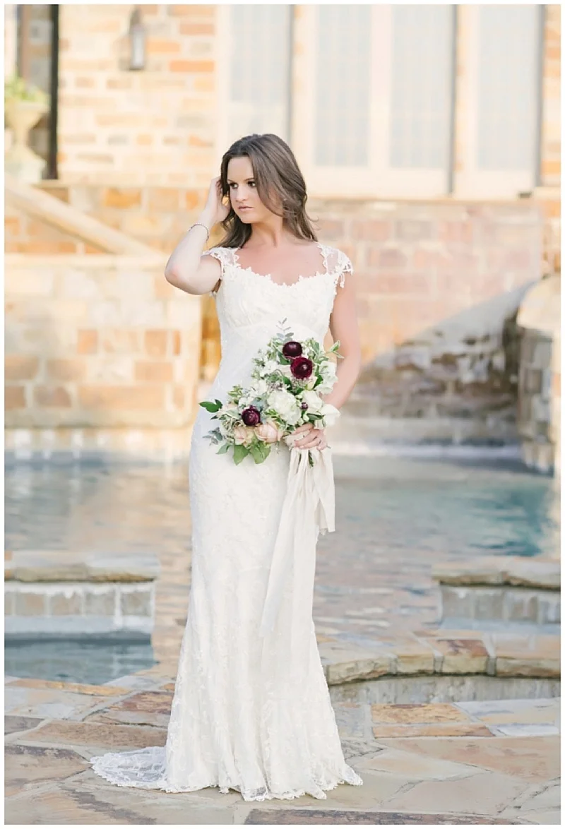 jessica-zimmerman-events-floral-event-design-conway-central-arkansas-mentoring-florist-flowers-weddings-planner-coordinator-jzfloral-wedding-organic-portrait-bouquet-clare-selig-whitney-bower