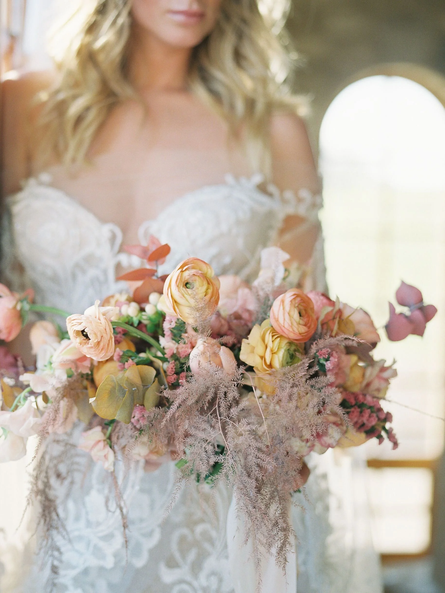 jessica-zimmerman-wedding-bouquet-texture-summer-color-palette.jpeg