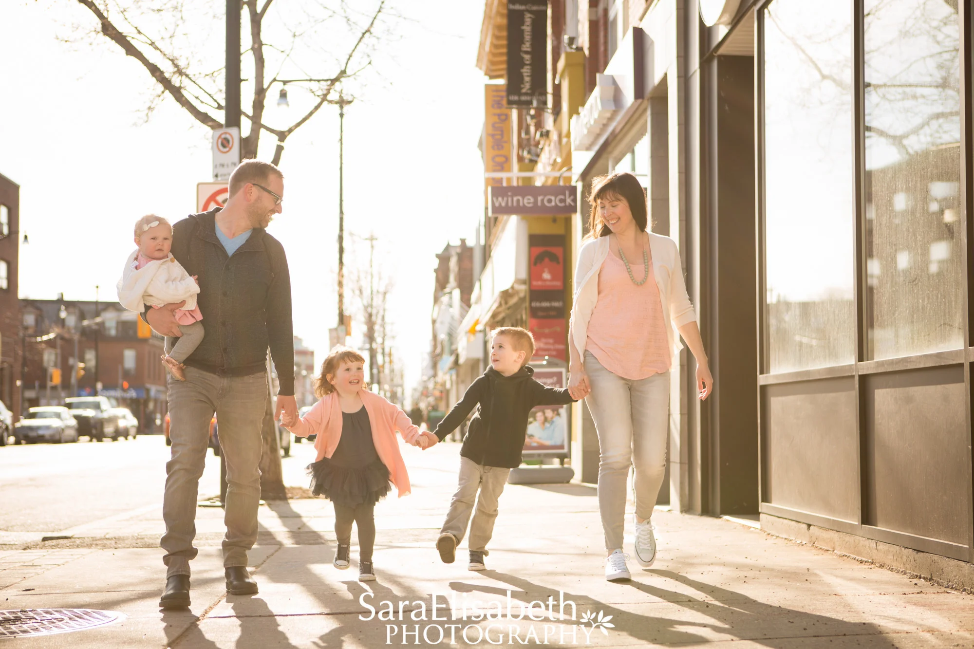Making Memories & Capturing Moments - GIVEAWAY! Win 1 of 10 Family Lifestyle Photo Sessions!