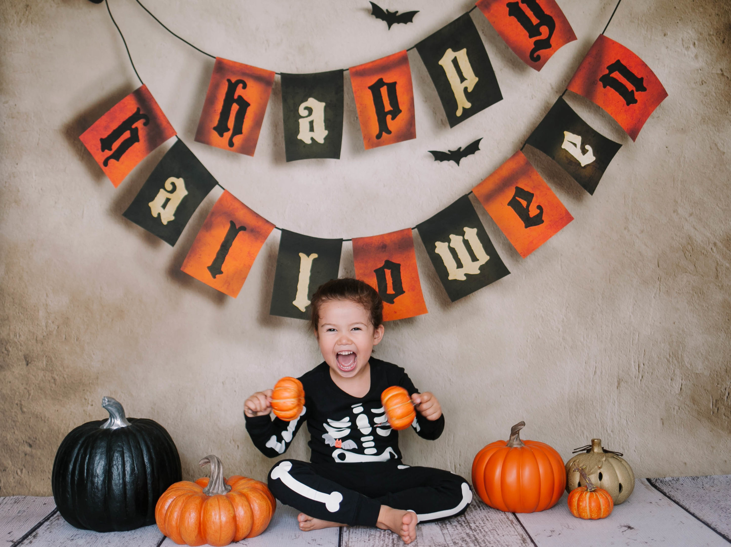 Halloween Mini Sessions at Movies For Mommies Queensway with Anchor Studio *REGISTER NOW!